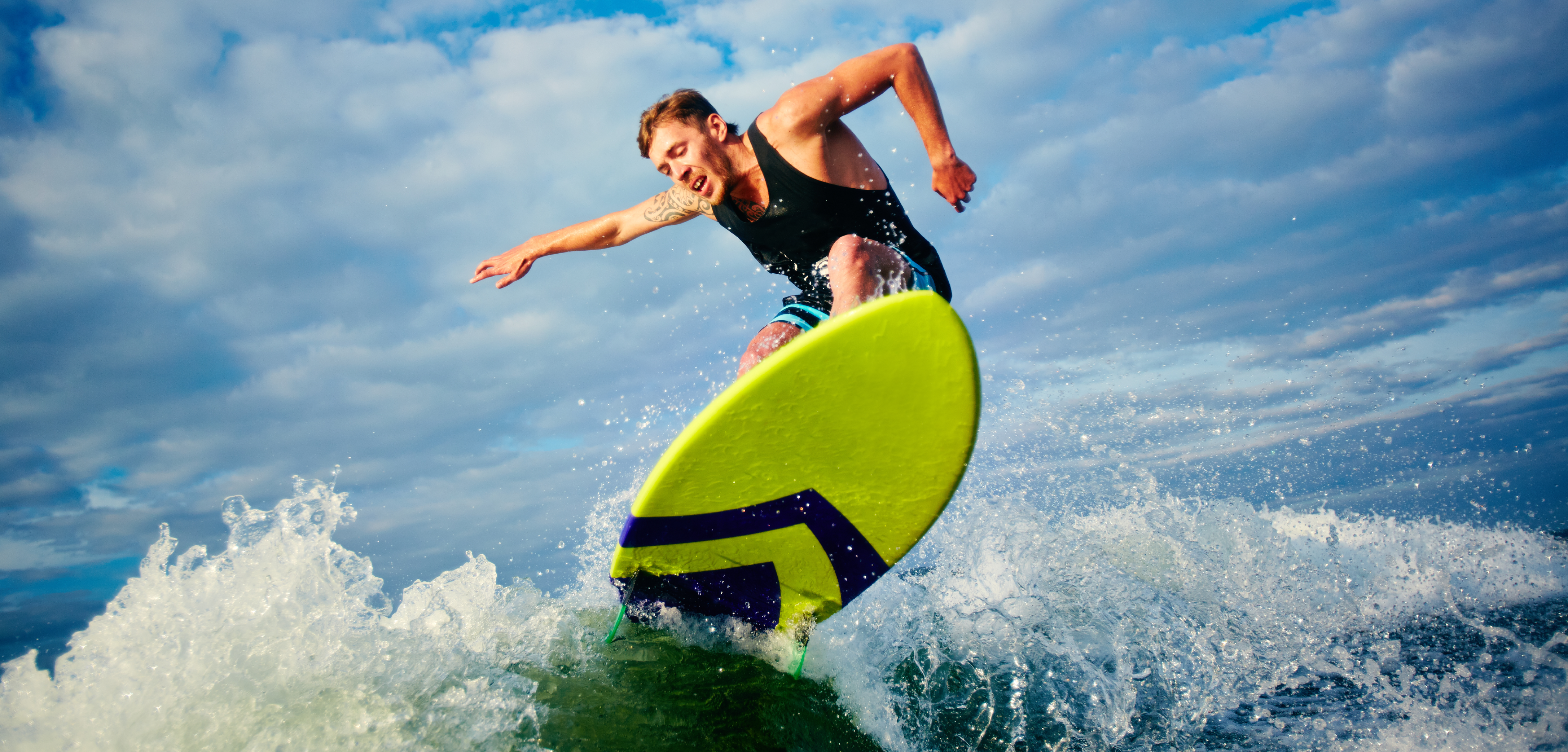 5 najciekawszych sportów wodnych – wybierz aktywność na wakacje